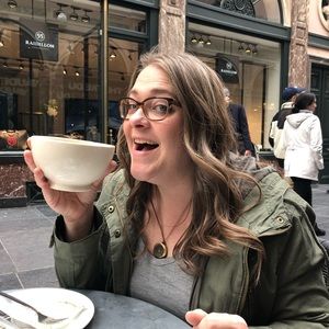 Meet your Posher, Heather